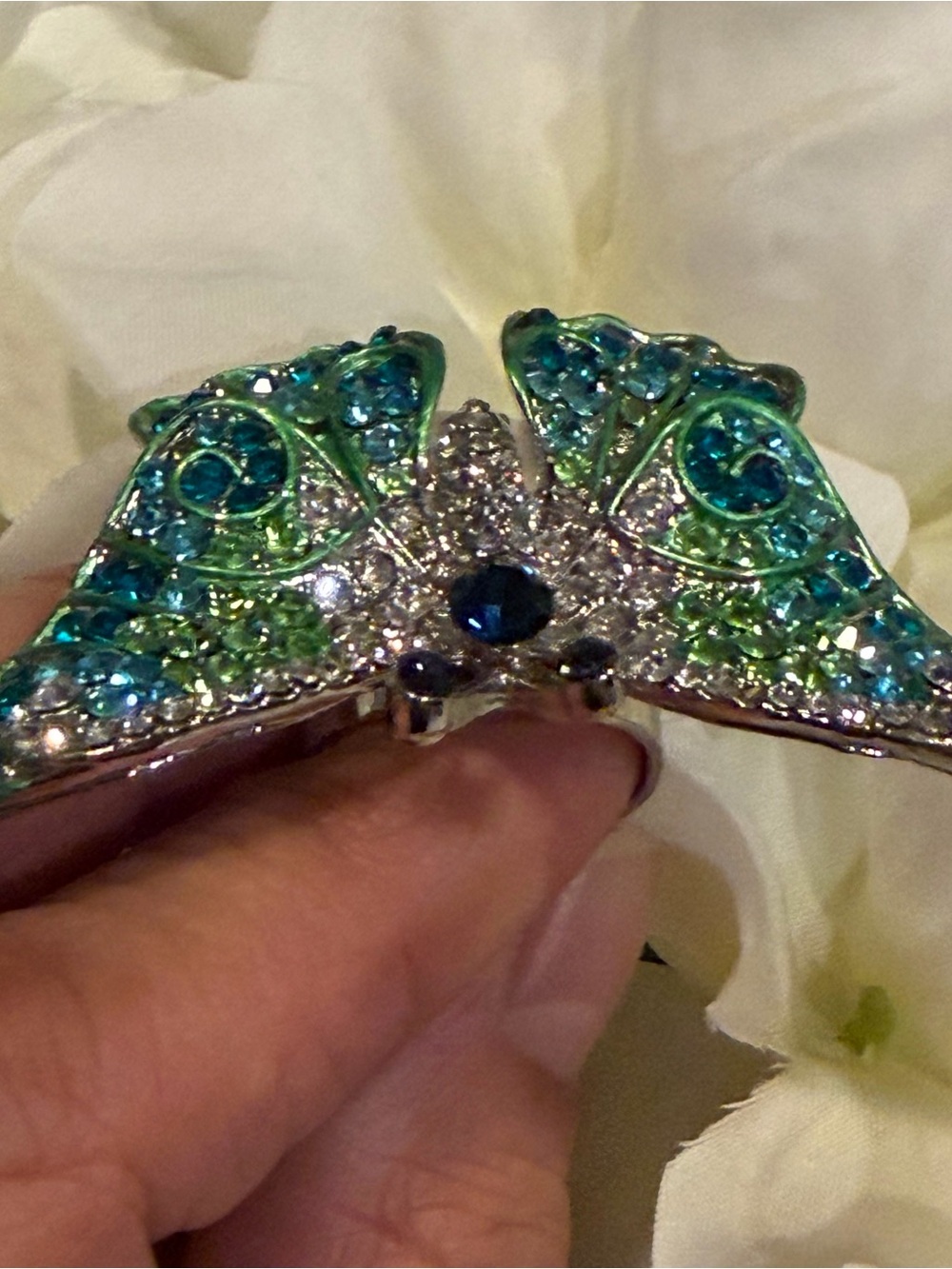 Oversized Rhinestone Butterfly Statement Cocktail Ring - Adjustable - Picture 14 of 16